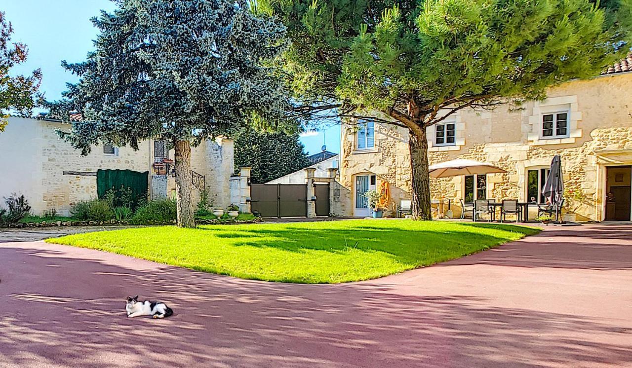 Jardin D'Arcy - Chambres D'Hotes Avec Piscine Et Spa Bois 외부 사진