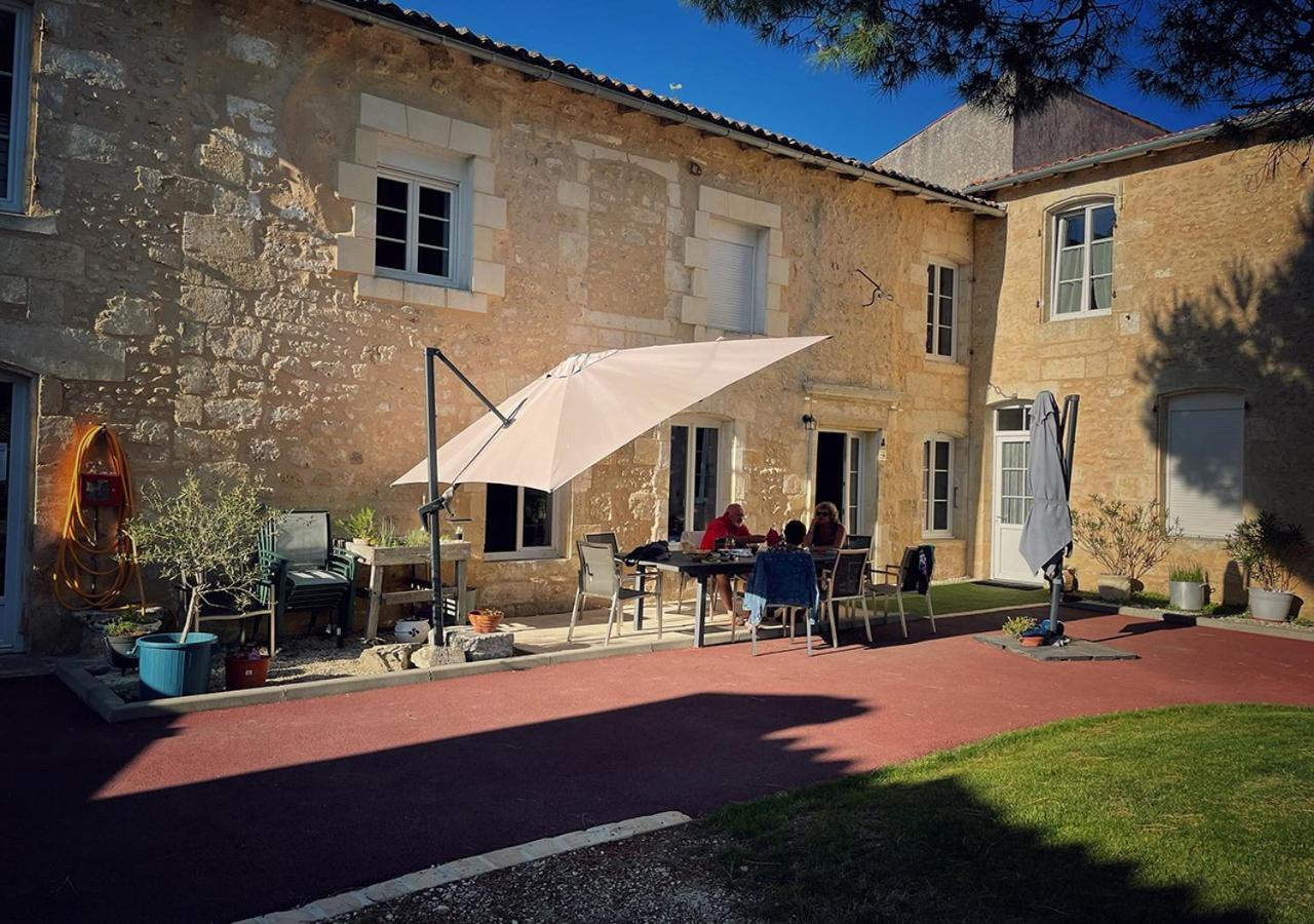 Jardin D'Arcy - Chambres D'Hotes Avec Piscine Et Spa Bois 외부 사진