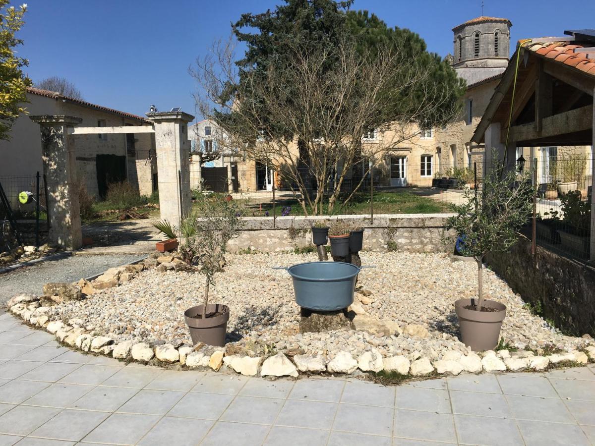 Jardin D'Arcy - Chambres D'Hotes Avec Piscine Et Spa Bois 외부 사진