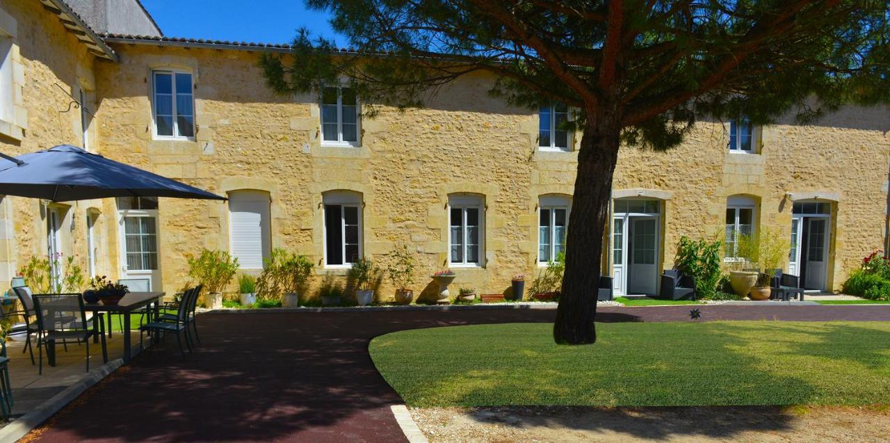 Jardin D'Arcy - Chambres D'Hotes Avec Piscine Et Spa Bois 외부 사진